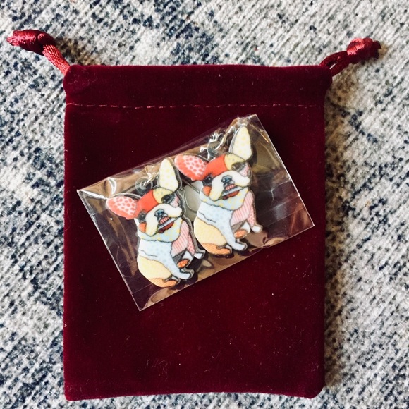 French Bulldog Earrings NWOT - Picture 2 of 2